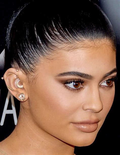 ear piercing kylie jenner